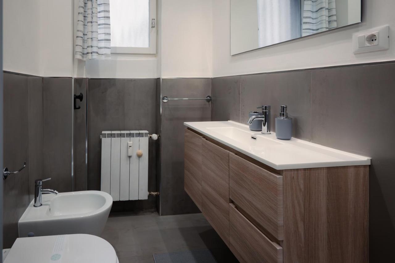 Apartamento Centro Storico Moderno Trilocale Con Balcone Trieste